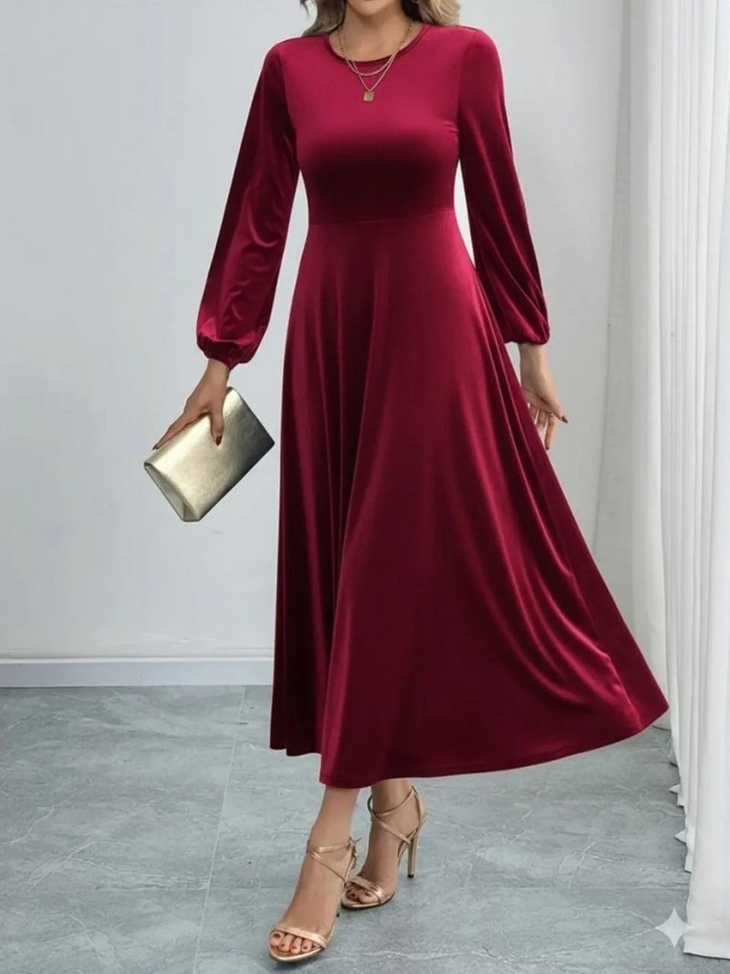 Jane's JANES Velvet Midi Dress with Crew Neck - Image 2